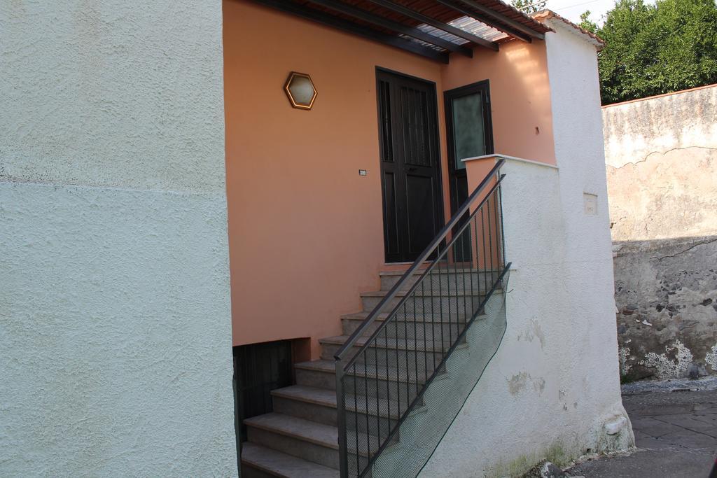 Anvi Apartment Pollena Trocchia Exteriör bild